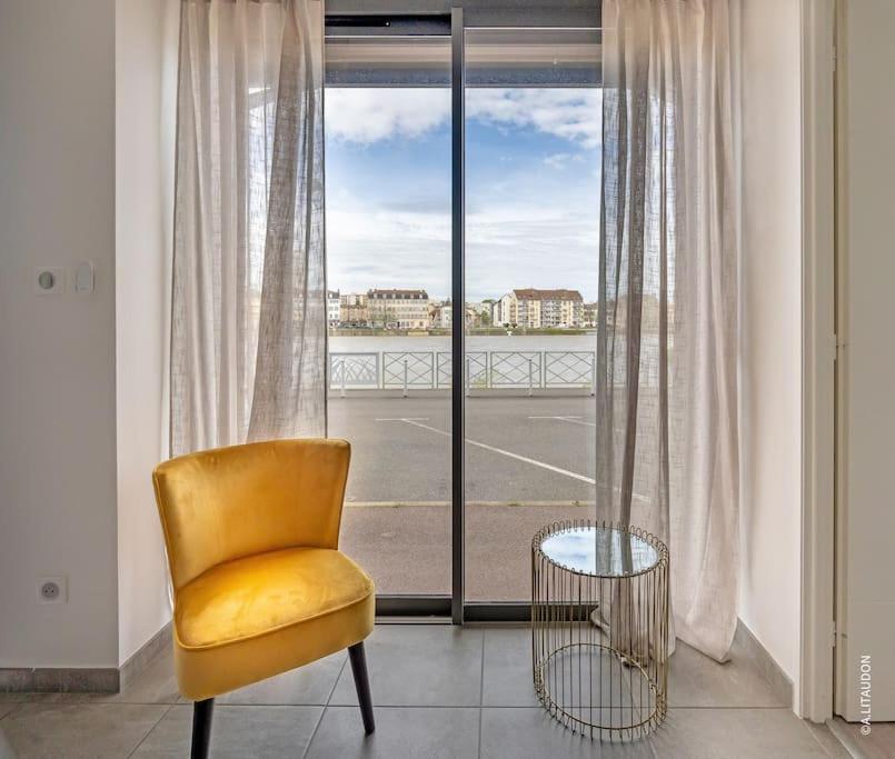 Appartement T2 Climatise Le Quai 391 Saint-Laurent-sur-Saone Zewnętrze zdjęcie